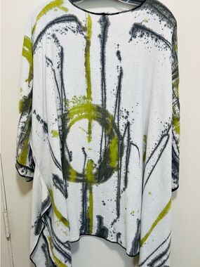 Abstract Brushstroke Pullover Hoodie - White with Green and Black Accents